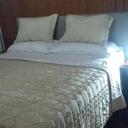 Ezeiza Bed And Breakfast מראה חיצוני תמונה